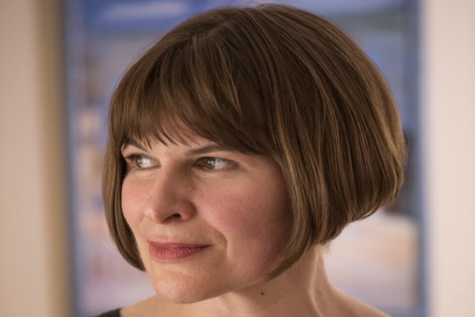 image of author Elizabeth Lowry