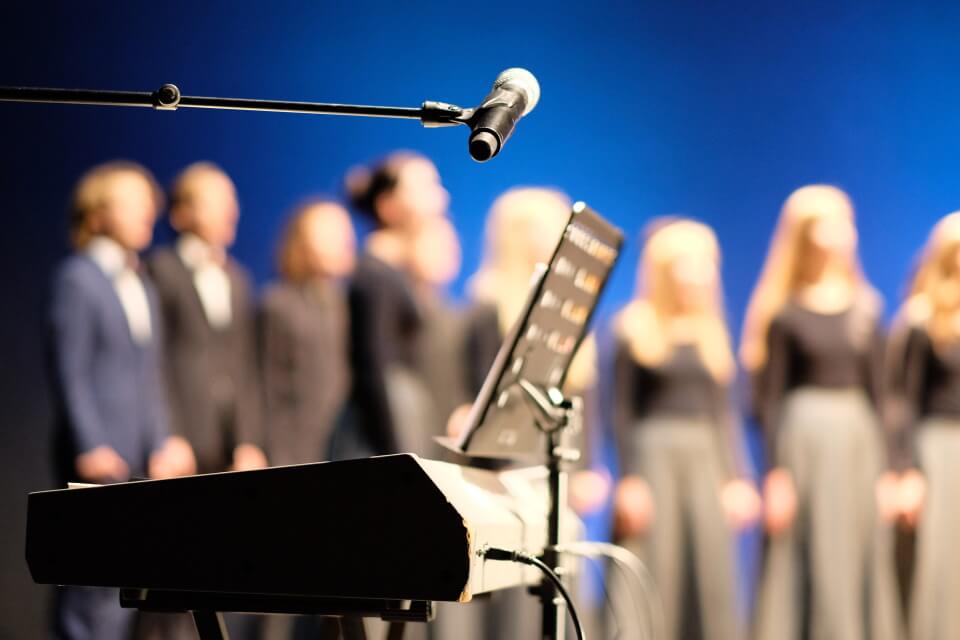 an image of a choir