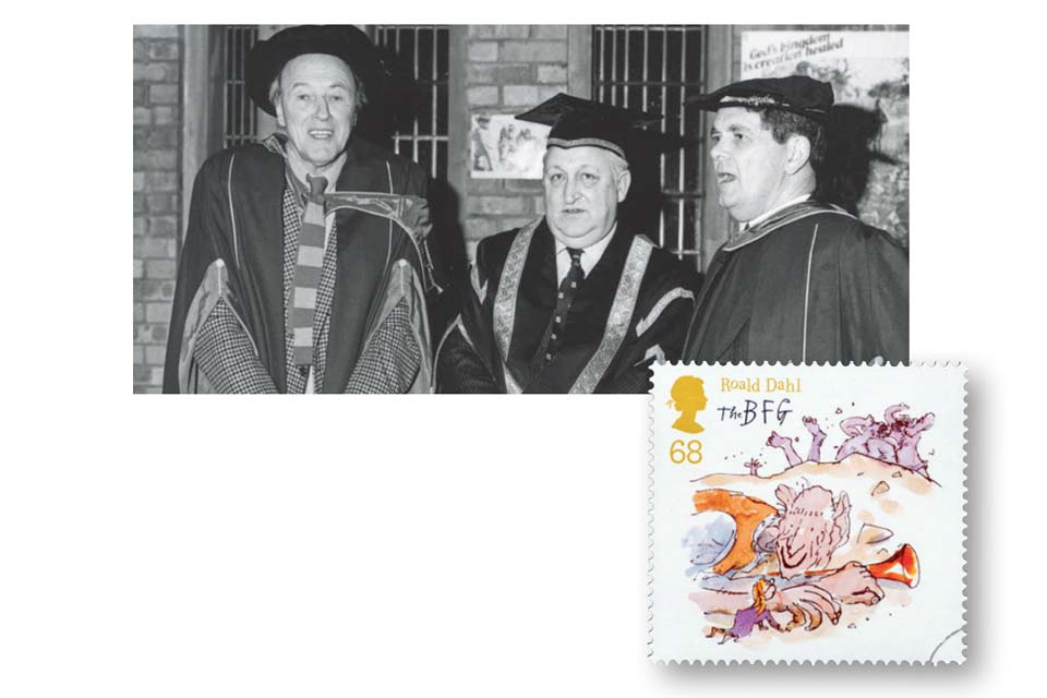 Roald Dahl awarded an Honorary Degree.