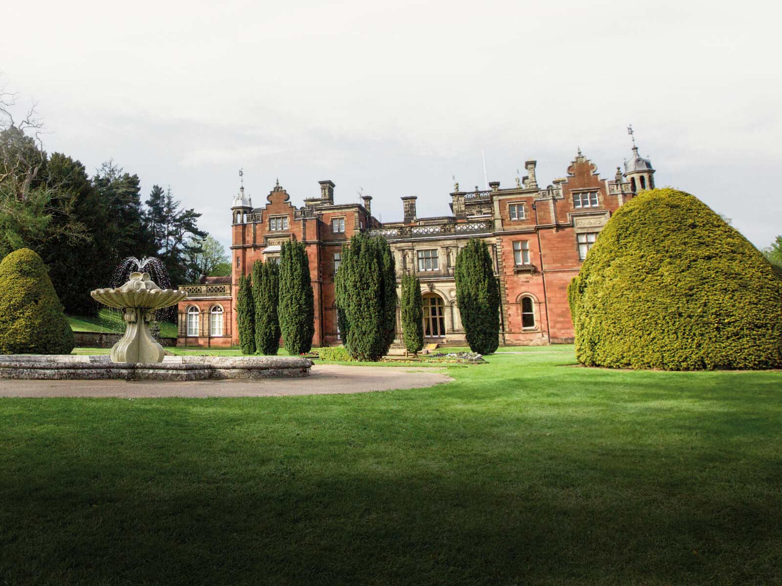 Zoomed out shot of Keele Hall