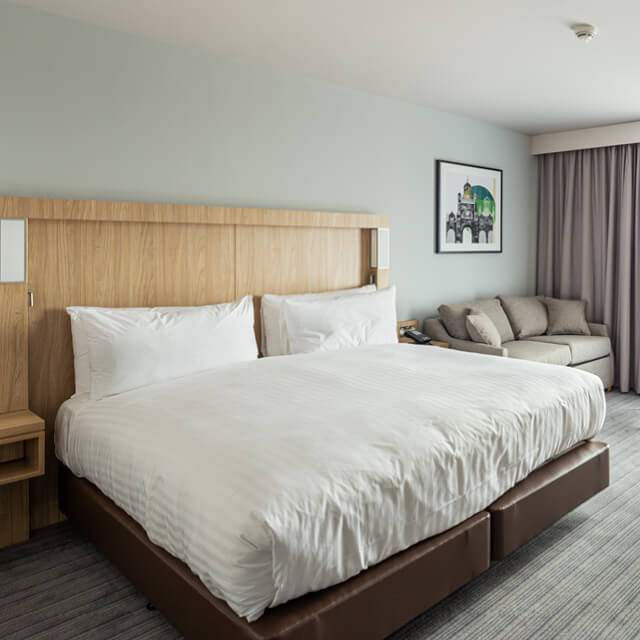 Marriott Hotel bedroom