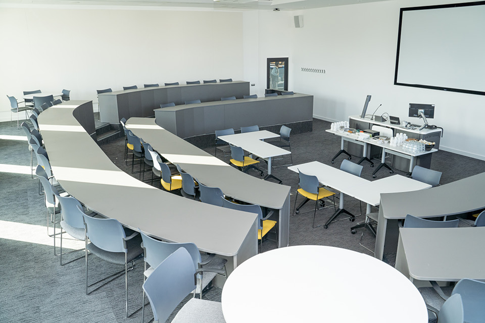 Inspiring teaching spaces - lecture theatre