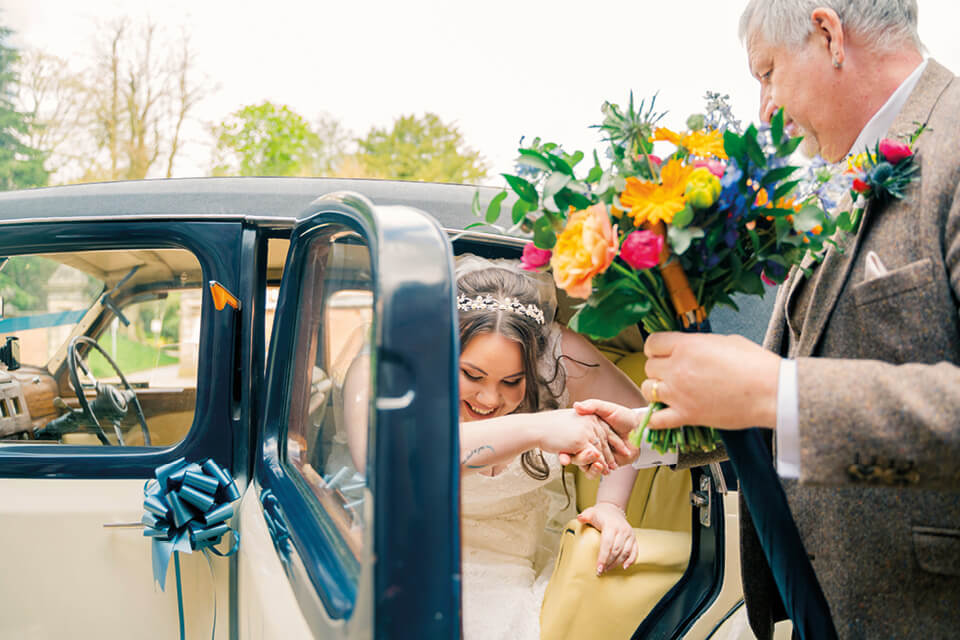 e&c-weddings-ceremony-image2-960x640.jpg