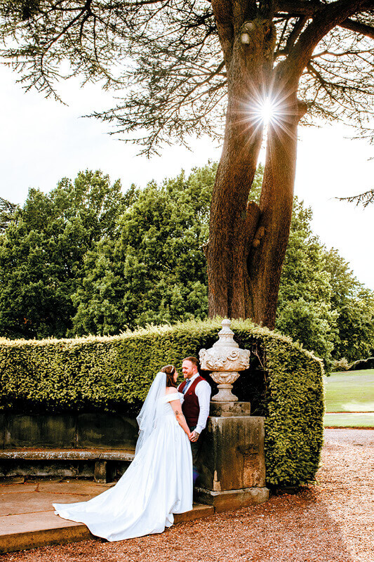 e&c-weddings-grounds-image3-533x800.jpg