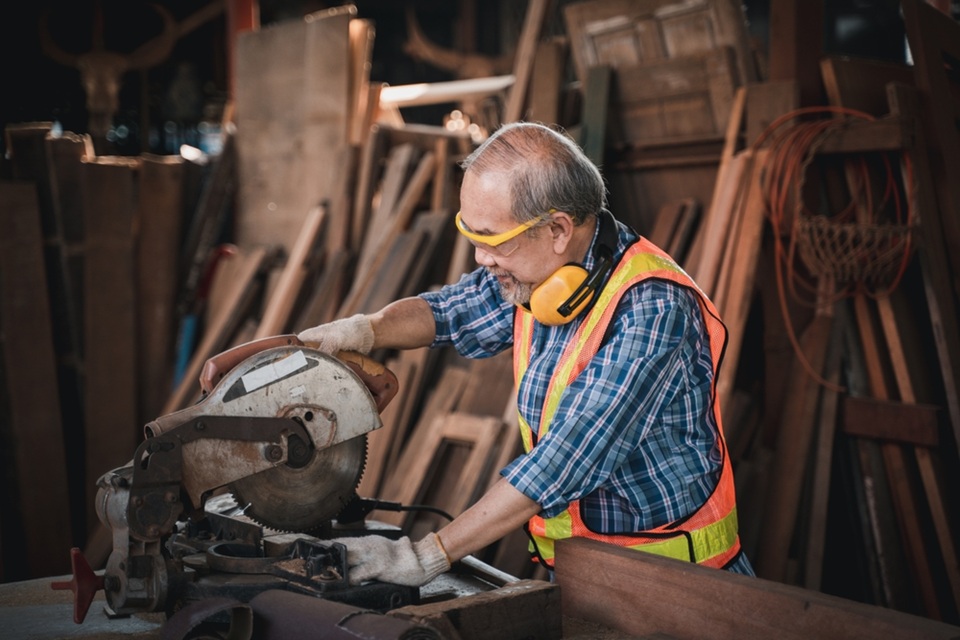 Musculoskeletal disorders shortening healthy working lives across Europe, researchers say