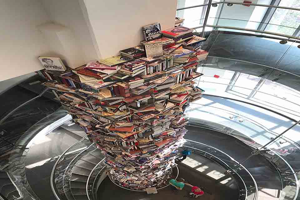 Restoking the Potteries narrative: 100 books in a 100 years