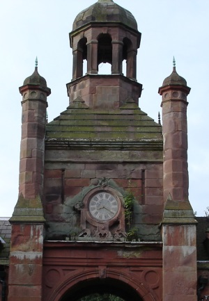 clock-house-tower-closeup