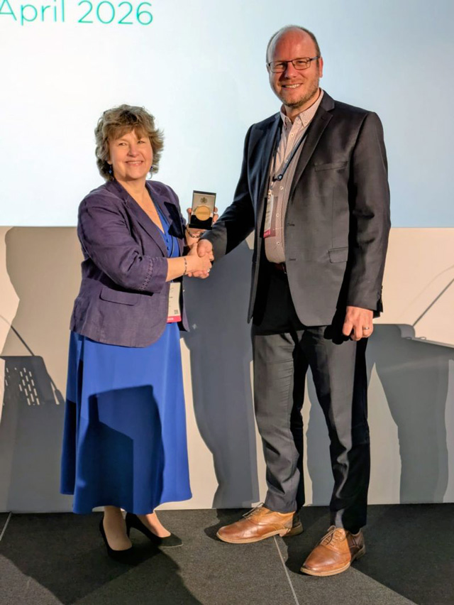 Dr Anne O'Brien award presentation