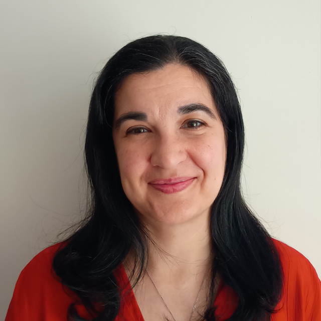 Dr Rosa M. Fernandez Martin