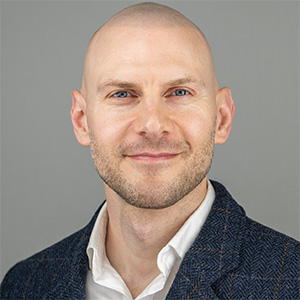 Dr James Prior