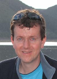 Dr Ian Holt
