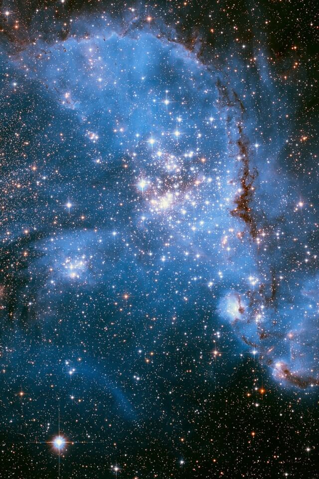 Researchers find stars in nearby galaxy are drawn to companions during their lifetime